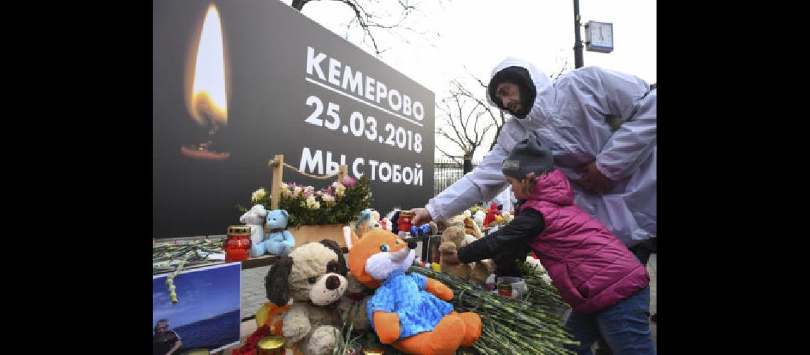 Incendio y muerte de 41 chicos en Rusia- marcharon para pedir la renuncia de funcionarios