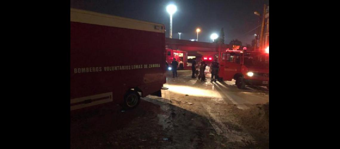 Coacutemo fue el rescate del joven que se tiroacute al riacuteo en Budge