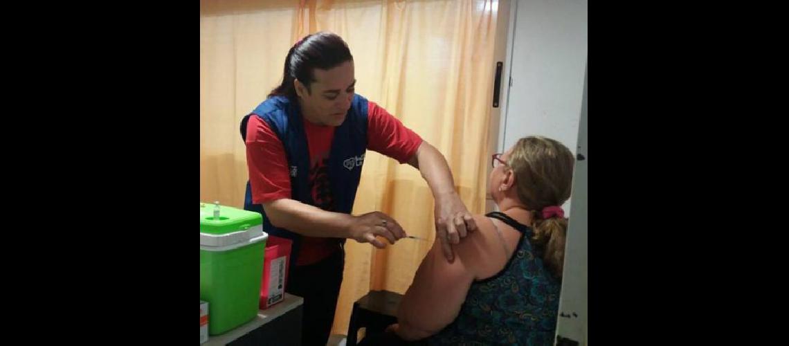 Lomas- arranca la campantildea de vacunacioacuten contra la gripe