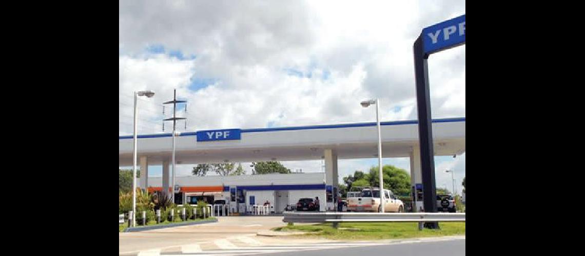 YPF volvioacute a aumentar los precios