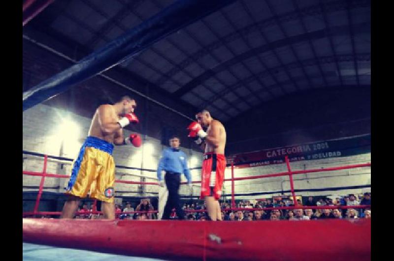 Boxeo en La Perla- el Comandante Marcos Karalitzky y un empate que suma