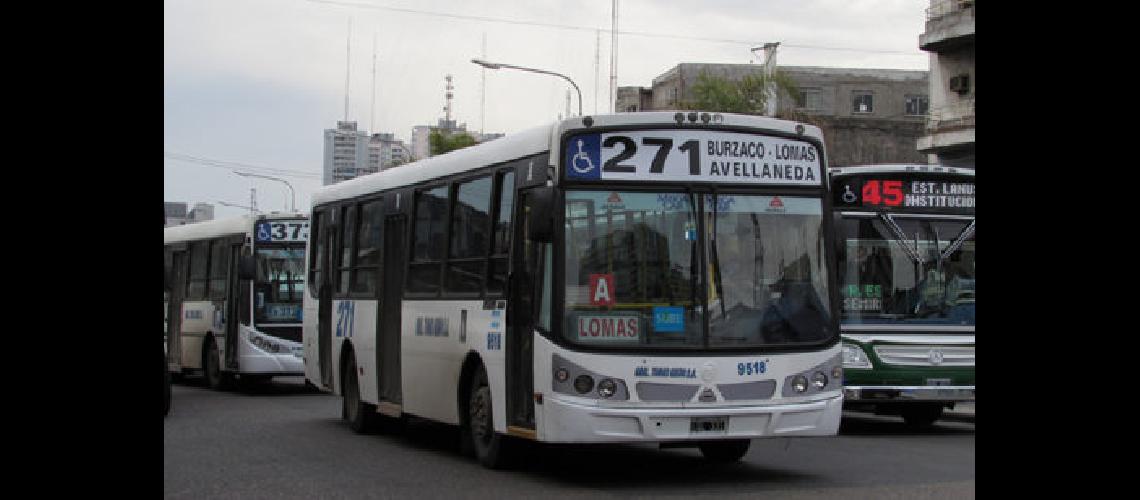 Intentaron apuntildealar a un colectivero en Avellaneda