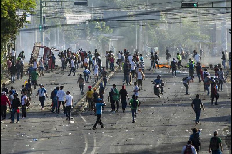 Diez muertos por protestas en Nicaragua