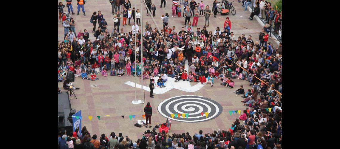 El lunes se celebra el Diacutea del Circo en Lomas