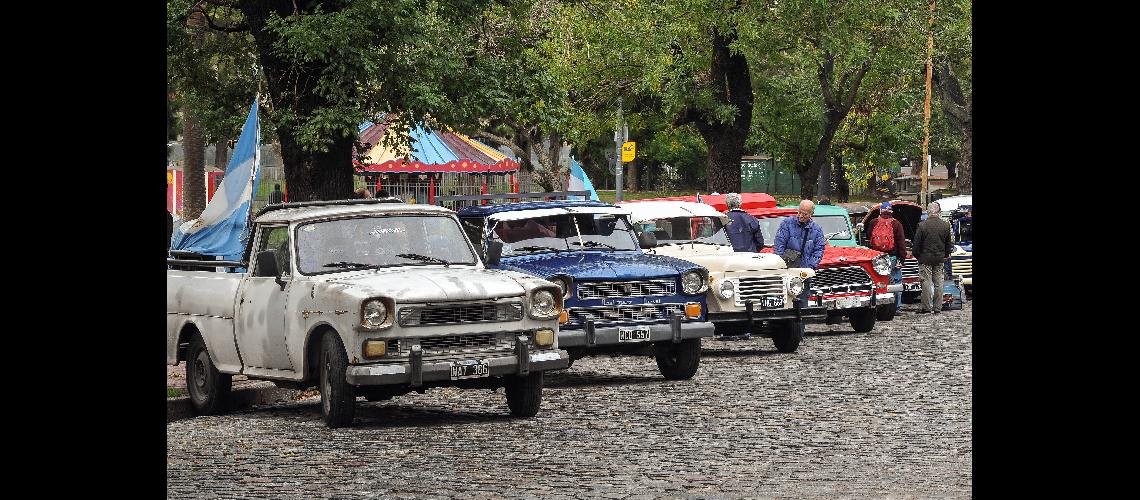 Especial para los fierreros- se realizoacute la Caravana de Rastrojeros