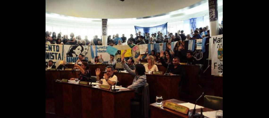 Frente al tarifazo el Municipio de Lomas exige soluciones a las empresas