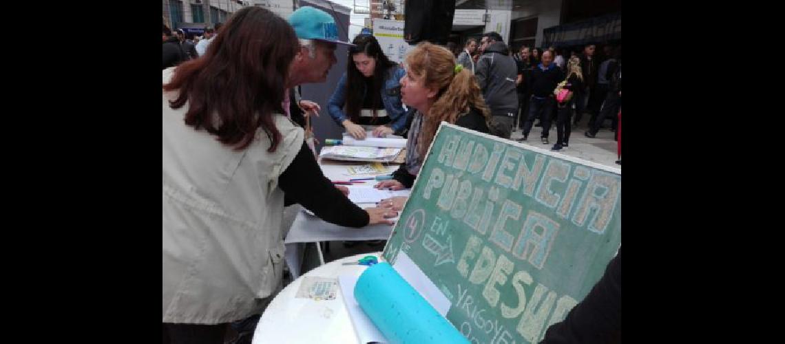 Se realizoacute una audiencia puacuteblica frente a Edesur