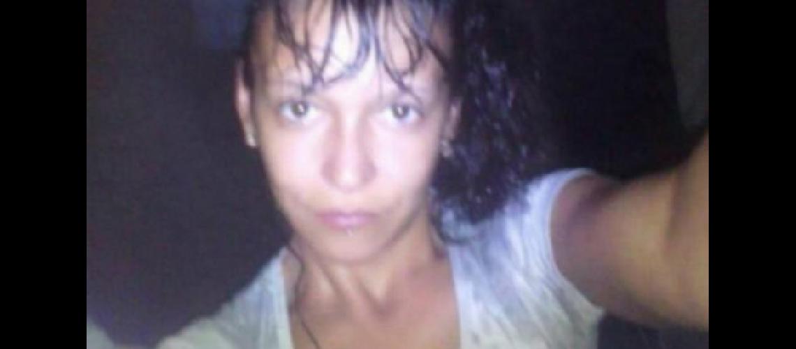 Buscan en La Matanza a la joven de Quilmes que desaparecioacute tras ir a una entrevista