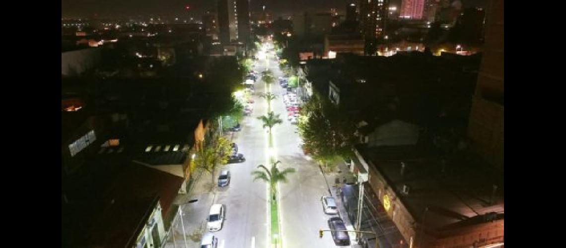 Colocaron nuevas luminarias LED sobre la calle Palaaacute en Avellaneda