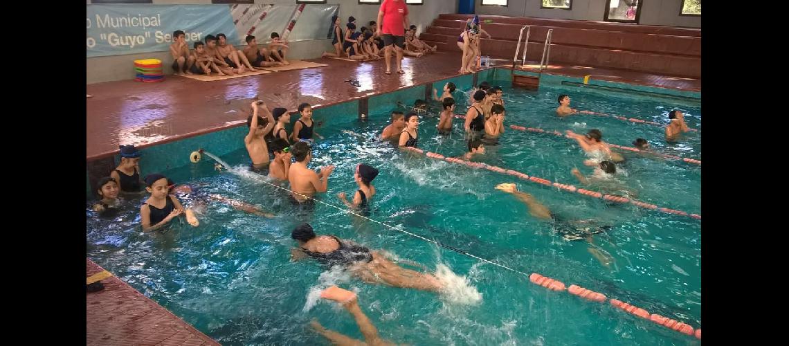 Comenzoacute una nueva edicioacuten del programa Aprendiendo a Nadar