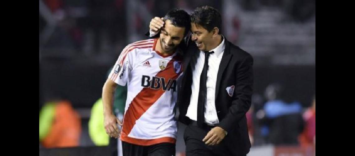 River va por el primer puesto