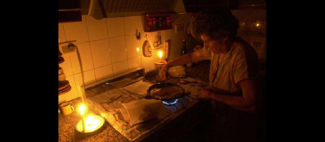 Vecinos sin luz en Santa Marta