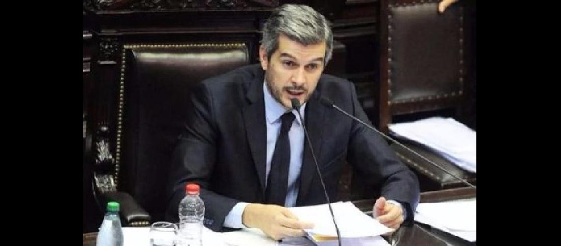 Pentildea defendioacute el acuerdo con el FMI frente a Diputados