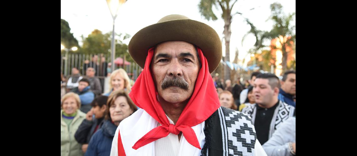 Maacutes de 10 mil vecinos disfrutaron del Pericoacuten Nacional en la Grigera