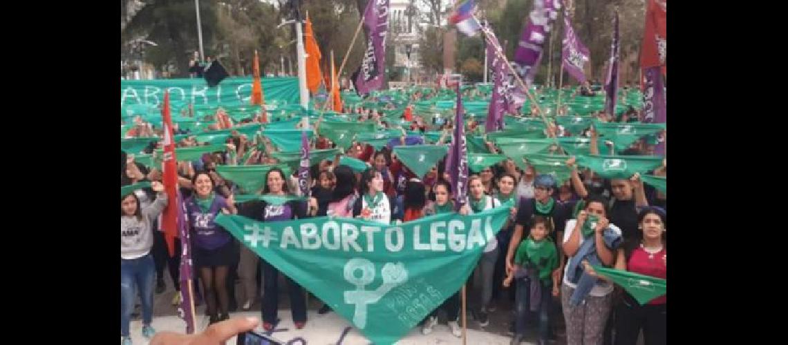 Este lunes habraacute un pantildeuelazo nacional a favor del aborto