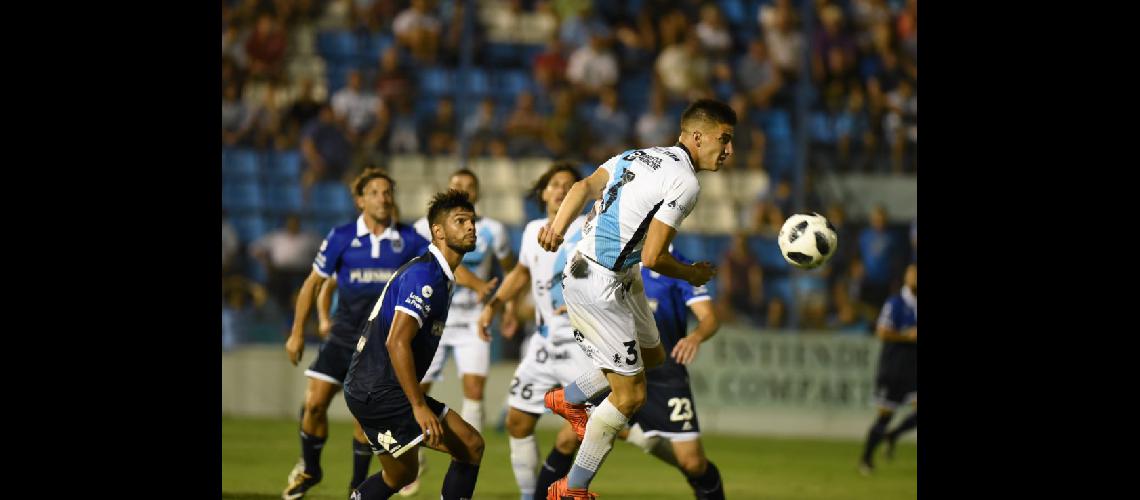 Dos bajas maacutes para Temperley