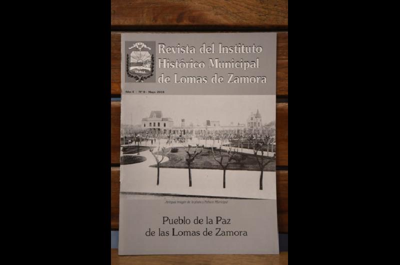 Comparten sus investigaciones sobre la historia de Lomas en una revista