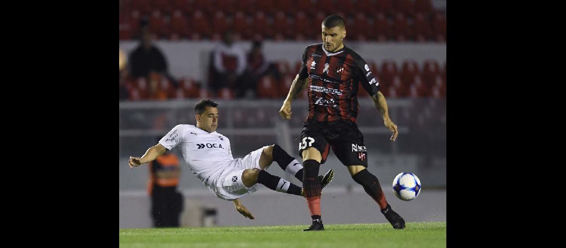Llegoacute Ribas e interesa Amorebieta