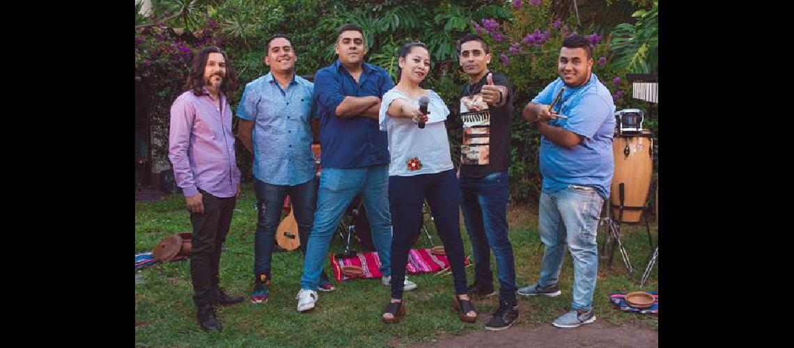 El Grito Folklore  en Lomas