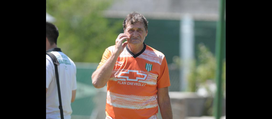 Falcioni al comando en el regreso del plantel