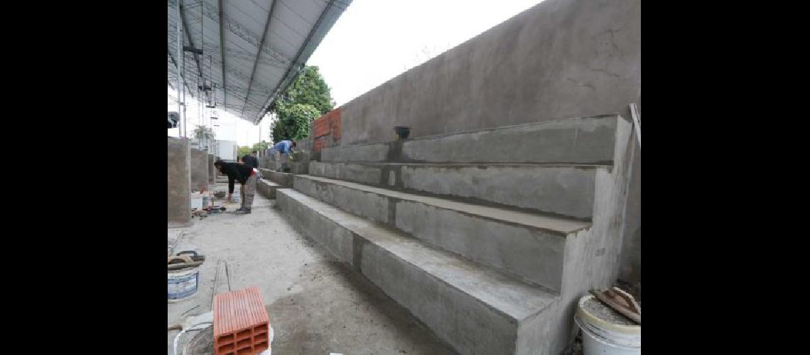 Realizan obras de infraestructura en clubes de barrio de Lanuacutes