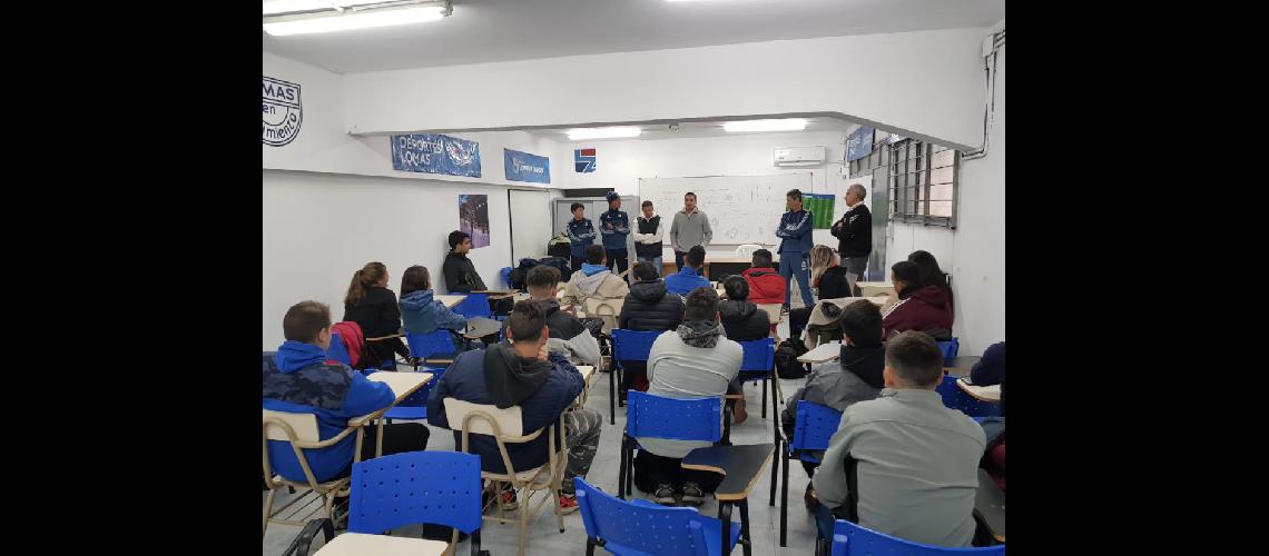 Inscriben a la Escuela de Aacuterbitros de Lomas