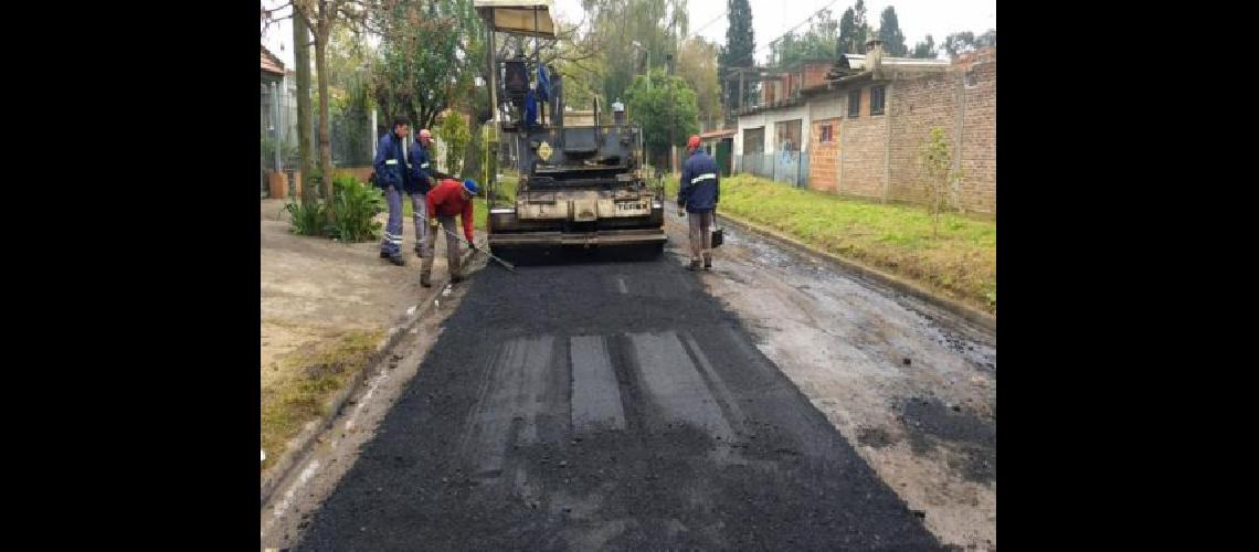 Avanzan las obras para conectar con asfaltos todo Parque Baroacuten