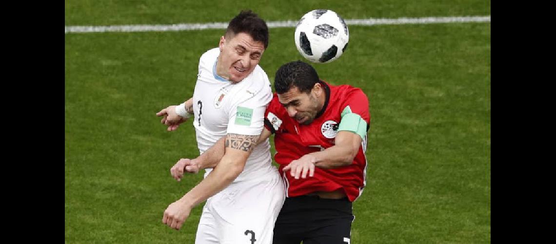Uruguay mete segunda ante Arabia Saudita