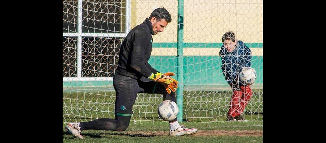 Campodoacutenico nuevamente en el arco del Gasolero
