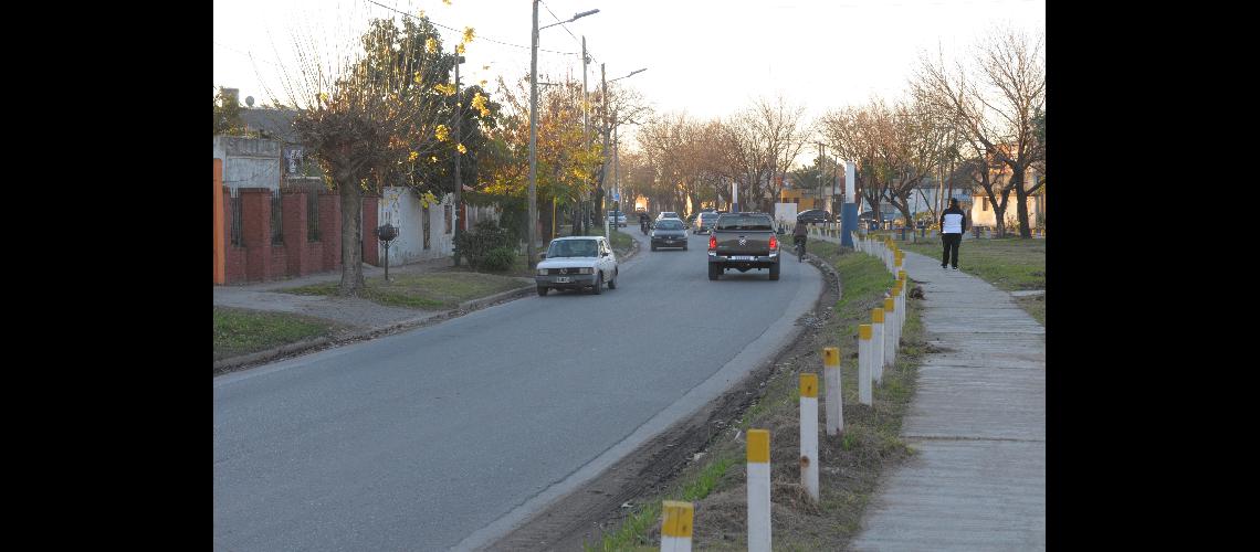 San Joseacute- convierten maacutes cuadras de tierra en nuevos pavimentos