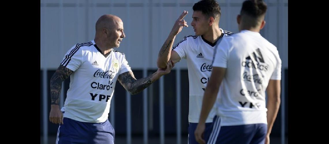 Argentina choca con Francia en el primer mano a mano