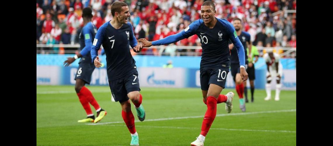 Argentina choca con Francia en el primer mano a mano