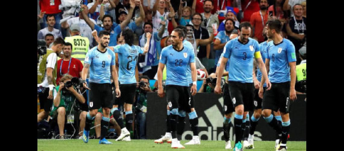 Uruguay a cuartos Cristiano a casa