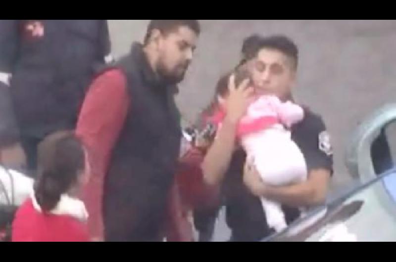 Maximiliano De Los Santos el Policiacutea Local que salvoacute la vida de una beba