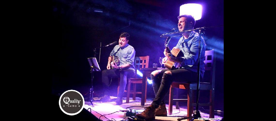 Noche de muacutesica en el Teatro del Municipio