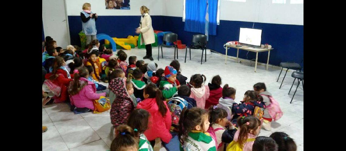 Nuevas jornadas de salud bucal en jardines y escuelas de Lomas