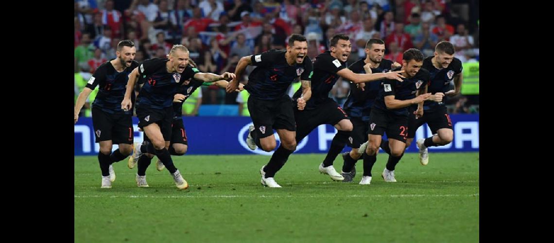 Otra vez por los penales Croacia festejoacute y avanzoacute a las semifinales