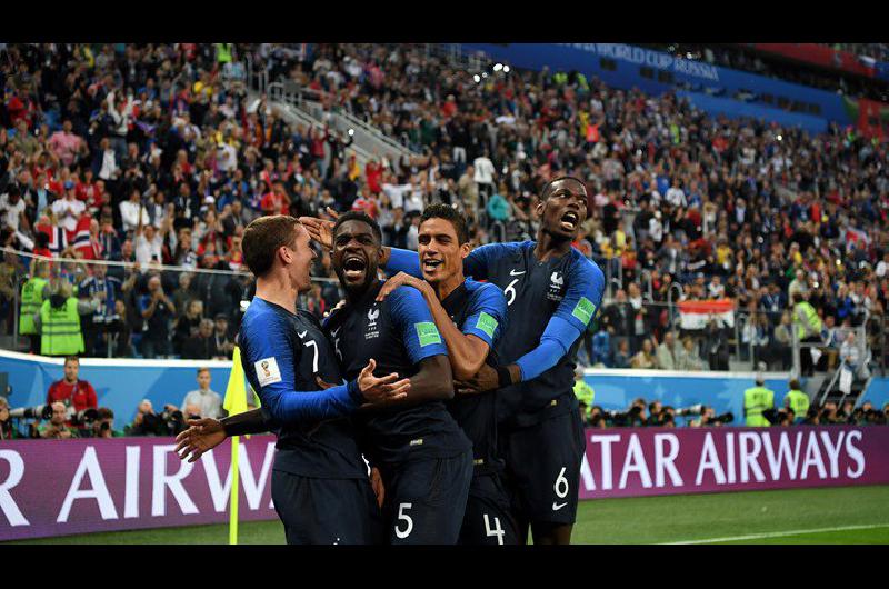 Francia se metioacute de cabeza en la final del Mundial