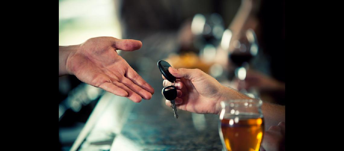 Alcohol al volante- la mayoriacutea estaacute a favor de la tolerancia cero