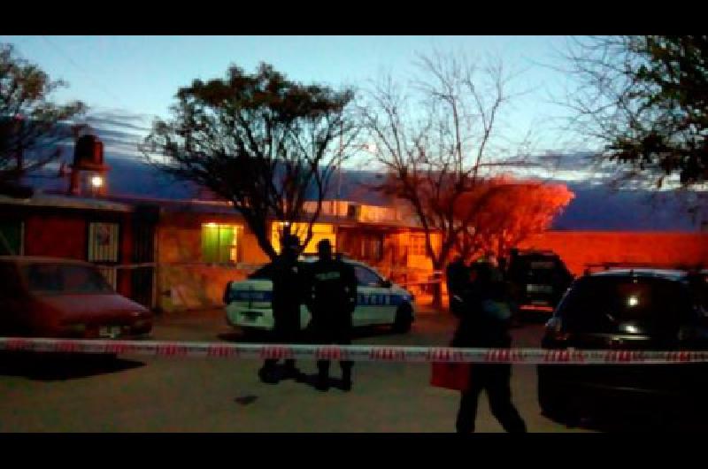 Triple crimen en Mendoza- asesinan a una mujer su hija y a un nene de 4 antildeos