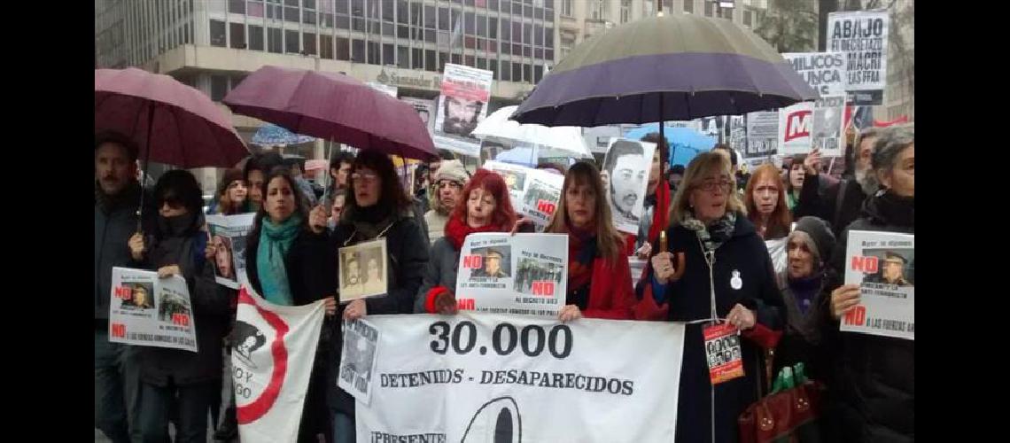 Repudio popular al plan de Macri para militarizar las calles
