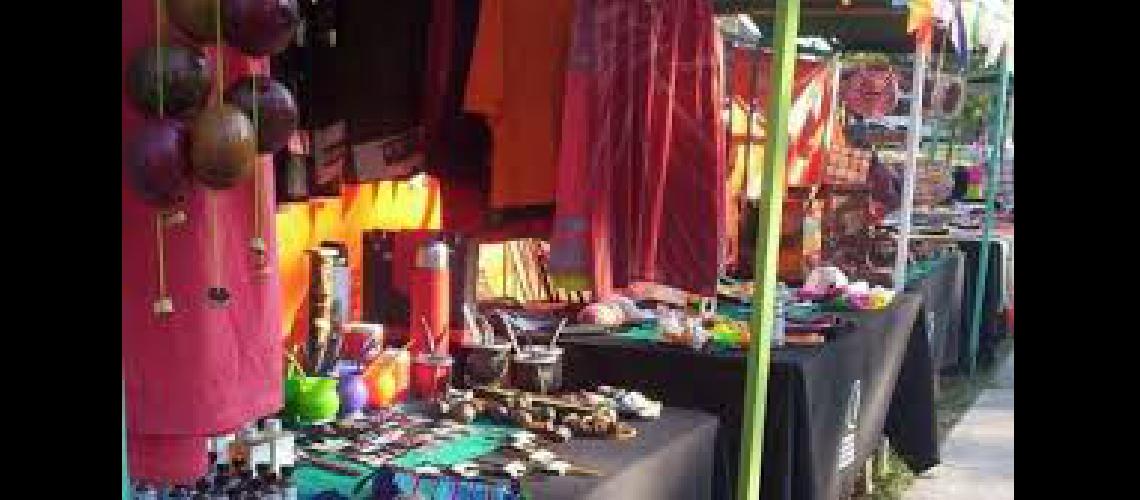 Avellaneda- feria de artesanos y emprendedores