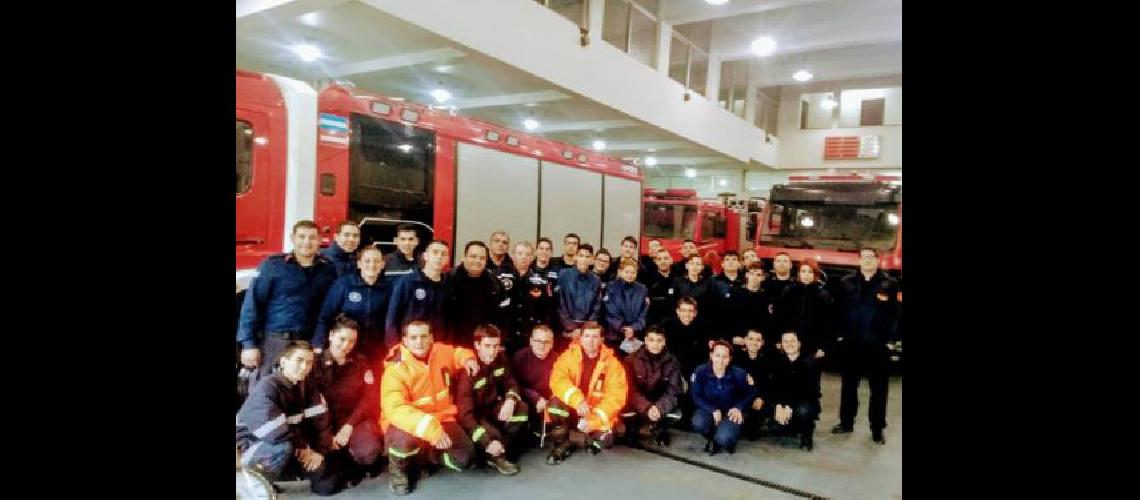 Se realizoacute un curso de socorrismo en el Cuartel Central de Bomberos de Lomas