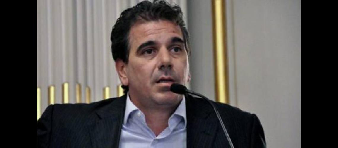 Ritondo- ldquoEl que mata a un policiacutea debe tener reclusioacuten perpetuardquo