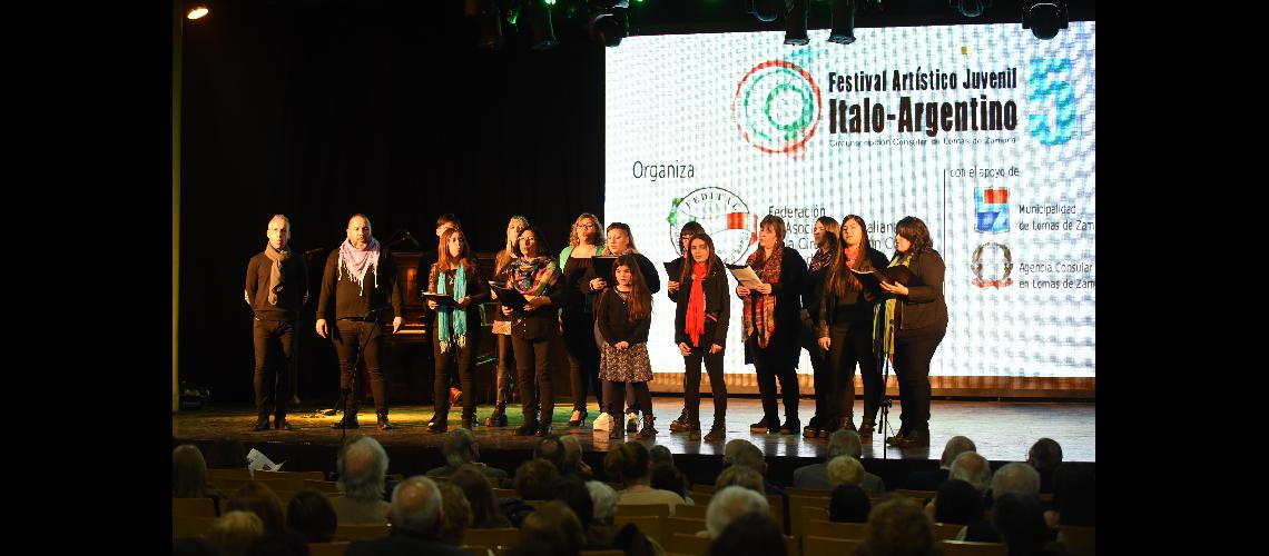 Realizaron el quinto Festival Artiacutestico Juvenil iacutetalo-argentino en Lomas