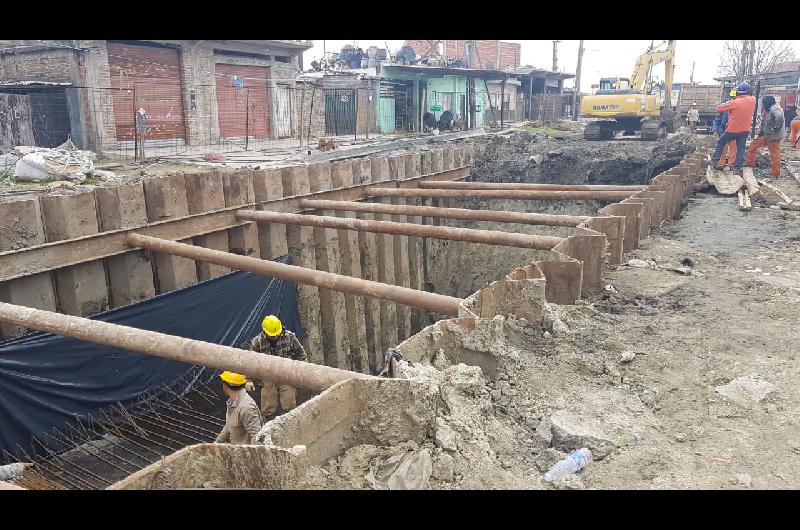 Lomas- avanza en dos frentes la construccioacuten del Aliviador Oeste