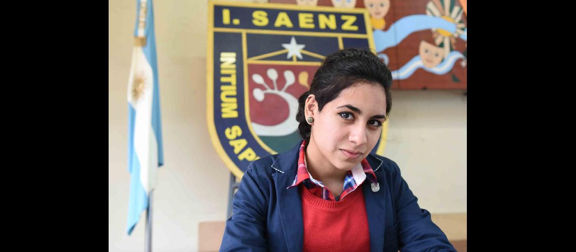 monteagudo es profesora de historia en el instituto saacuteenz 