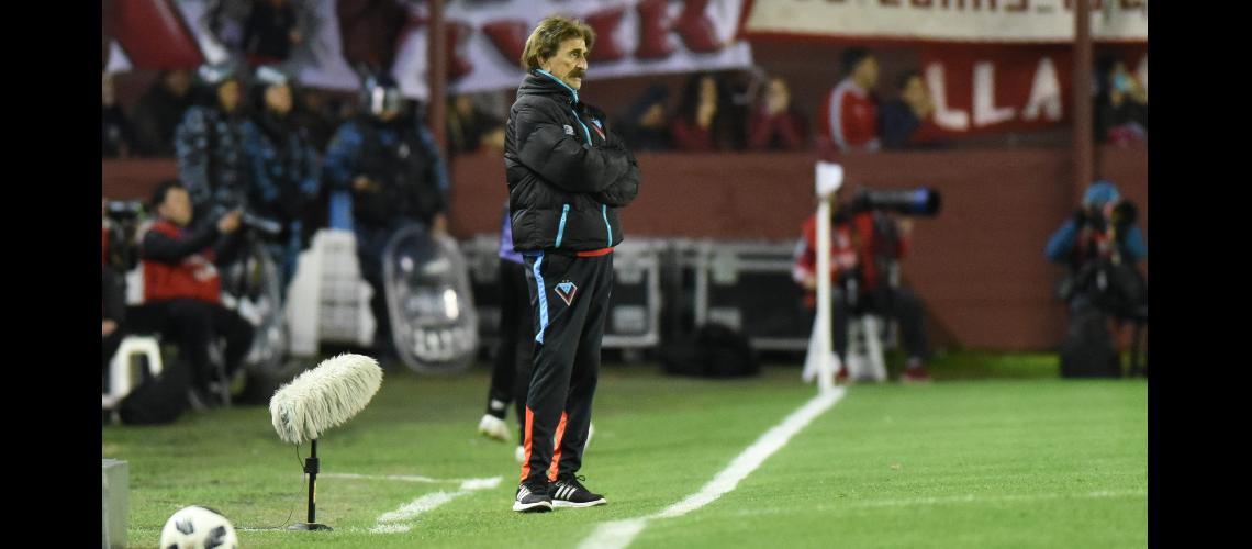 Pablo Vico mantiene algunas dudas para confirmar el equipo que visitaraacute a Atleacutetico de Rafaela