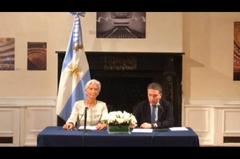 Argentina accede al desembolso maacutes grande de la historia del FMI