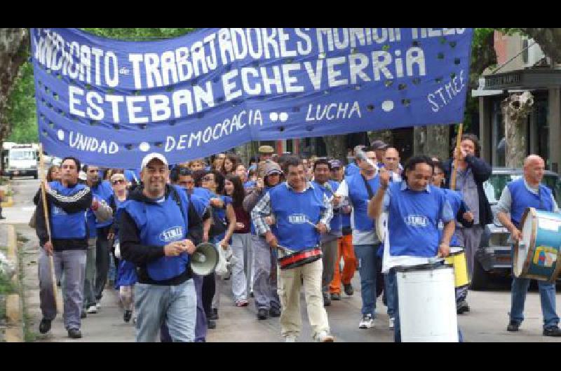 Los trabajadores municipales de Echeverriacutea consiguieron un nuevo aumento
